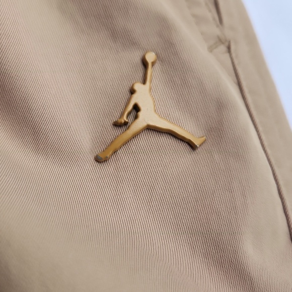 Jordan Men's Beige Cargo Pants - Picture 3 of 7